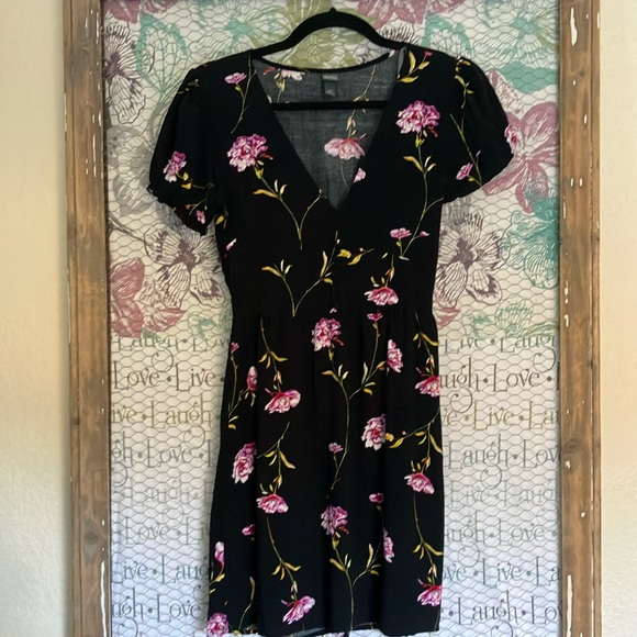 wild fable Dresses & Skirts - Black Floral Wild Fable Dress